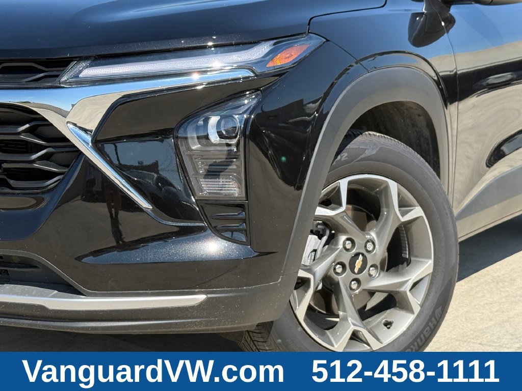 Used 2026 Chevrolet Trax LT w/ Driver Confidence Package FWD image 5