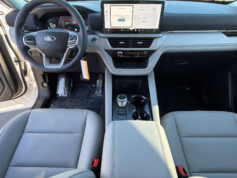 New 2026 Ford Explorer Active w/ Active Comfort Package image 26