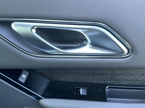 New 2026 Land Rover Range Rover Velar Dynamic SE image 19