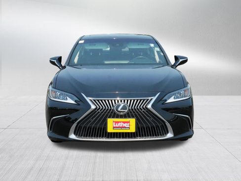 Used 2020 Lexus ES 350 w/ Premium Package FWD image 2