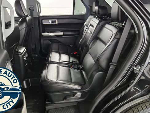 Used 2021 Ford Explorer Limited AWD/4WD image 27