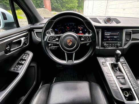 Used 2017 Porsche Macan GTS AWD/4WD image 11