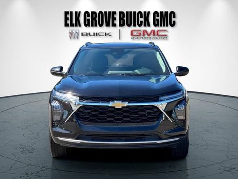 Used 2024 Chevrolet Trax LT FWD image 9