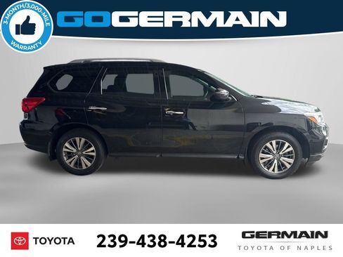 Used 2020 Nissan Pathfinder S FWD image 9