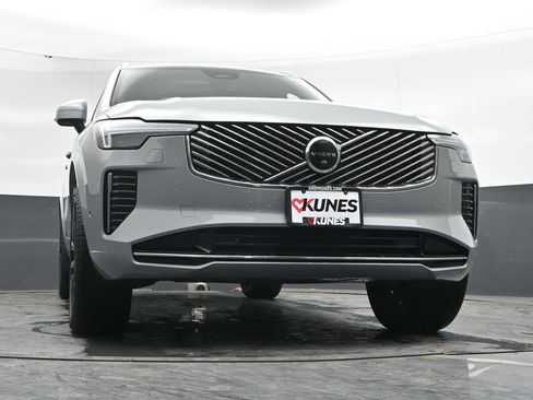 Used 2026 Volvo XC90 B6 Ultra w/ Protection Package Premier image 39