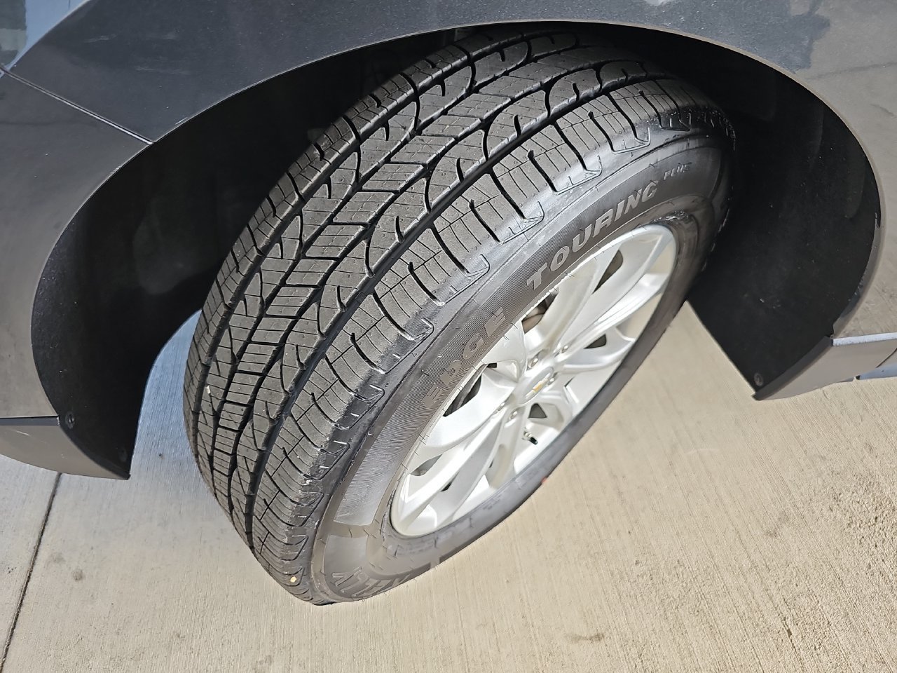 Used 2018 Chevrolet Equinox LT AWD/4WD image 37