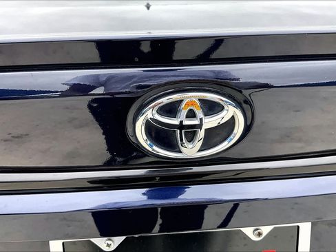 Used 2020 Toyota Corolla SE FWD image 31