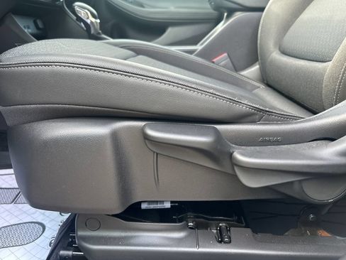 Used 2025 Buick Encore GX Preferred FWD image 27