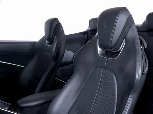 Certified 2024 Ferrari Roma Spider image 22