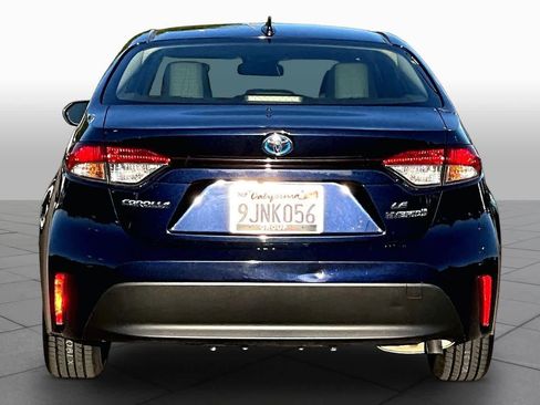 Used 2024 Toyota Corolla LE FWD image 4