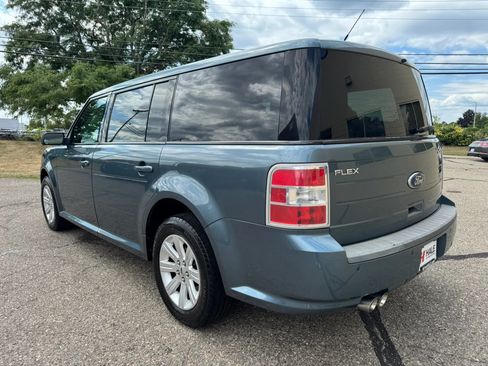 Used 2010 Ford Flex SE FWD image 7
