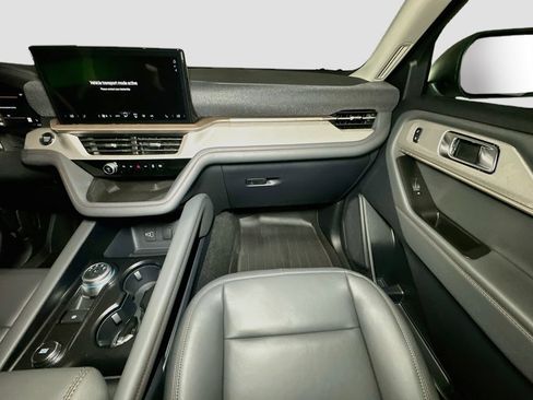 New 2026 Ford Explorer Active w/ Active Comfort Package AWD/4WD image 27
