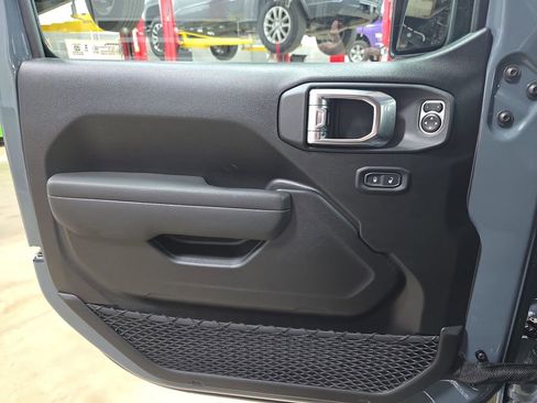 New 2026 Jeep Gladiator Sport image 28