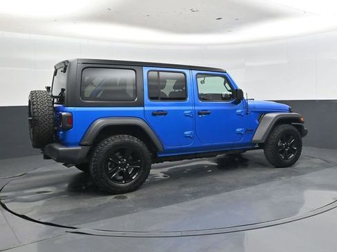 Used 2022 Jeep Wrangler Unlimited Sport AWD/4WD image 3