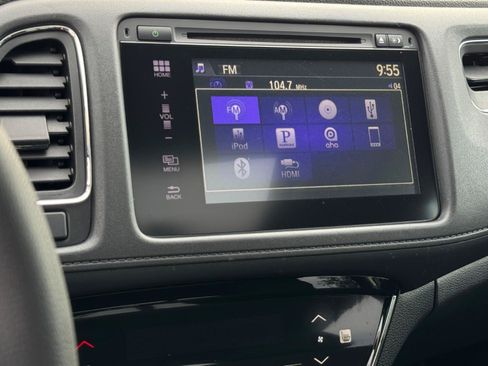 Used 2018 Honda HR-V EX image 16