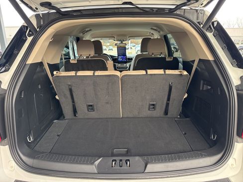 Certified 2023 Ford Explorer XLT w/ Equipment Group 202A image 38