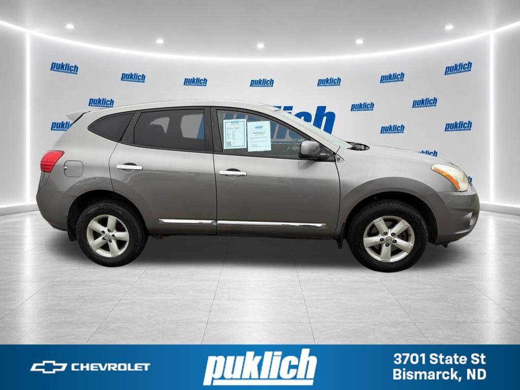 Used 2013 Nissan Rogue S w/ Special Edition Pkg FWD image 4