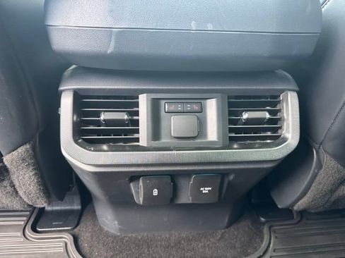 Used 2021 Ford F150 Platinum w/ Equipment Group 701A High AWD/4WD image 19