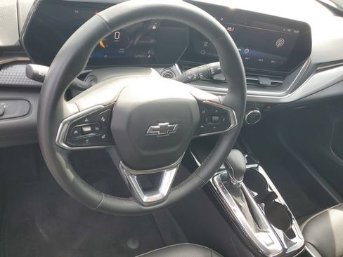 Certified 2025 Chevrolet Trax ACTIV w/ Driver Confidence Package FWD image 17