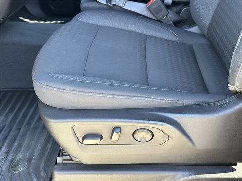 Used 2024 Chevrolet Silverado 2500 Custom w/ Custom Value Package image 27