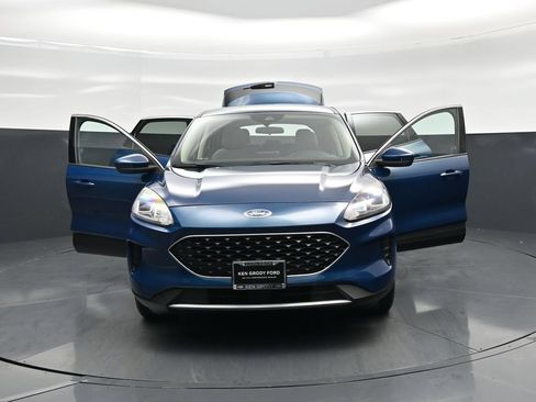 Used 2020 Ford Escape SE FWD image 29