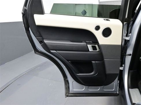 Used 2022 Land Rover Range Rover Sport HSE Silver Edition image 12