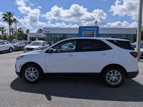 Certified 2024 Chevrolet Equinox LS w/ LS Convenience Package FWD image 32