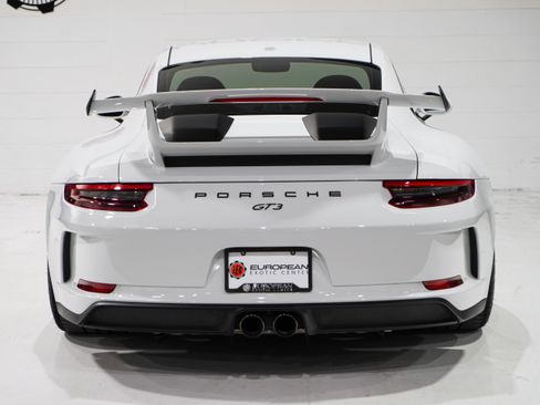 Used 2018 Porsche 911 GT3 RWD image 3