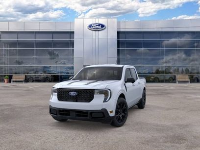 New 2026 Ford Maverick Lariat w/ Black Appearance Package