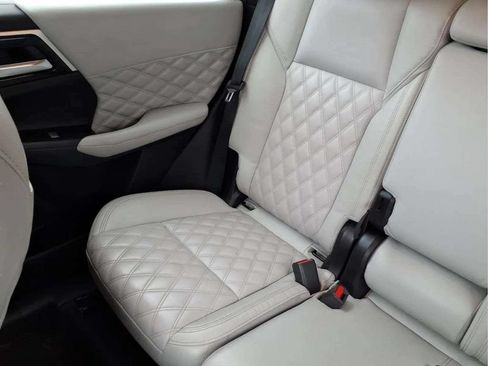 Used 2022 Mitsubishi Outlander SEL AWD/4WD image 16