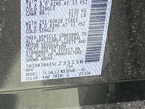Used 2025 Nissan Pathfinder SV FWD image 37