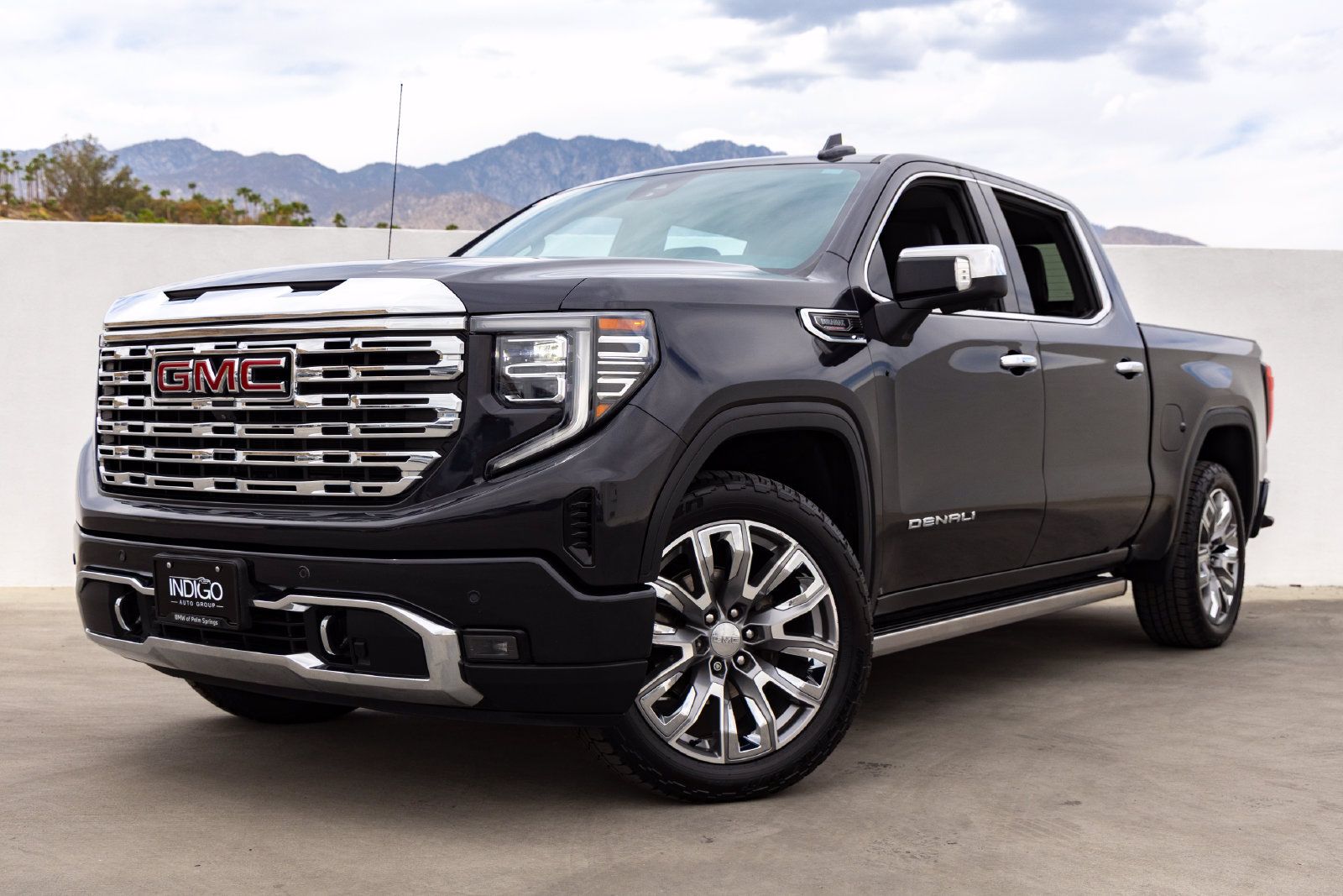 Used 2023 GMC Sierra 1500 Denali w/ Denali Reserve Package AWD/4WD image 8