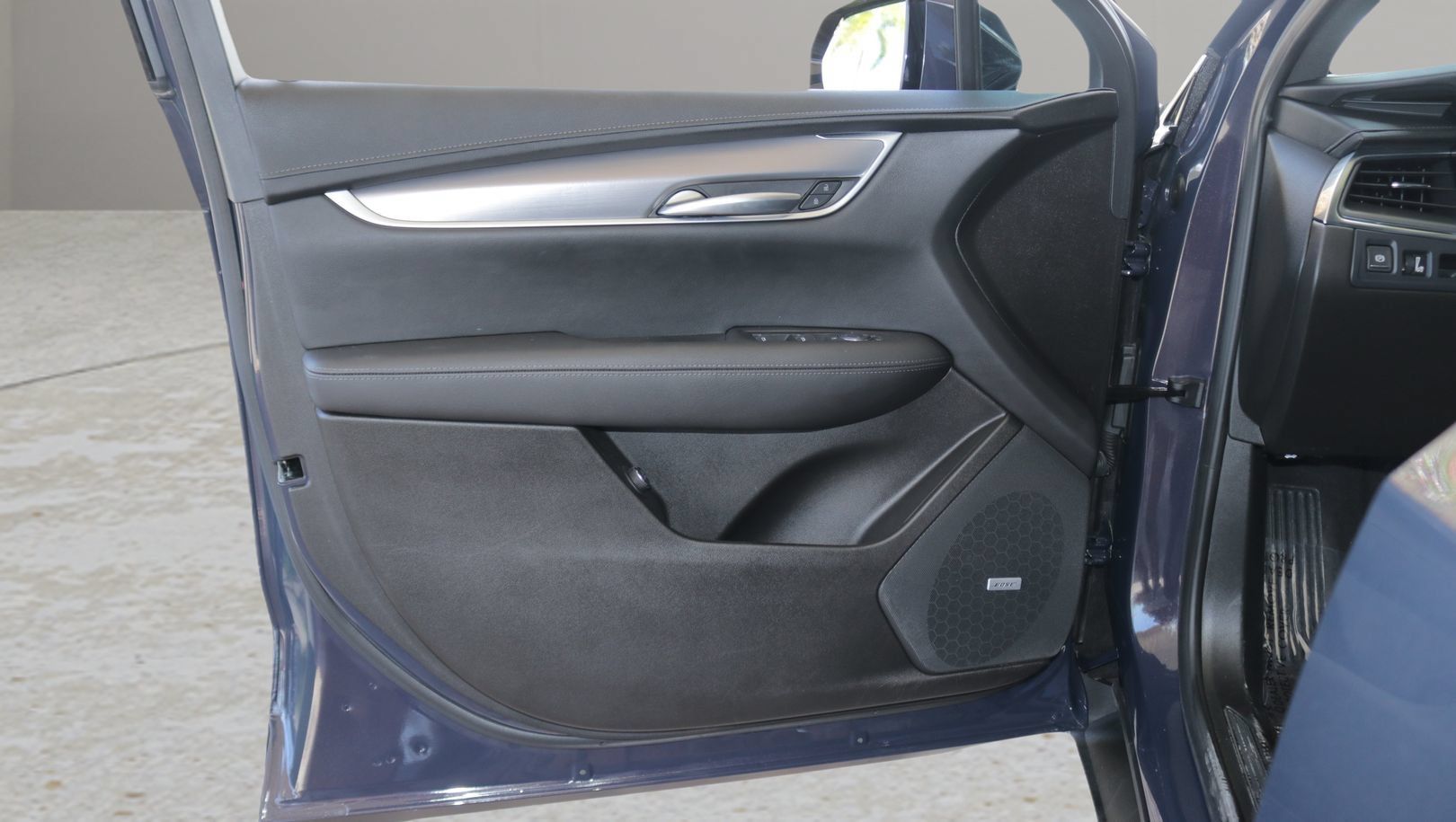 Used 2024 Cadillac XT5 Luxury FWD image 9