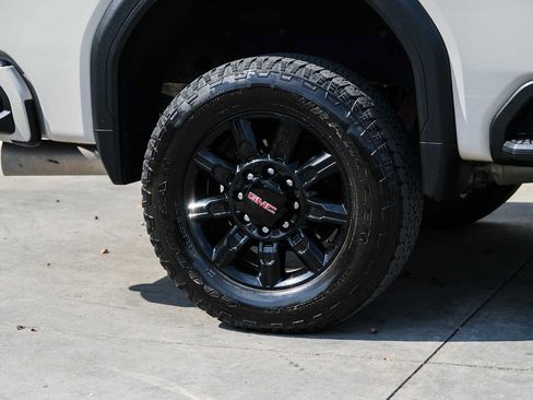 Used 2026 GMC Sierra 2500 AT4 AWD/4WD image 8