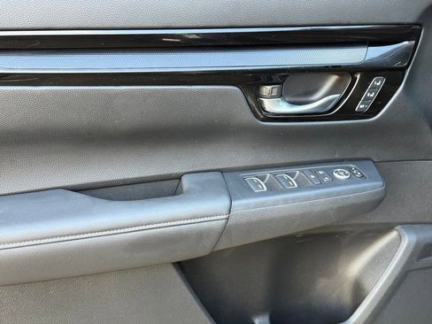 Used 2025 Honda CR-V Sport Touring image 17