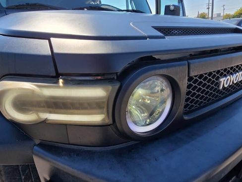 Used 2007 Toyota FJ Cruiser 4WD image 54