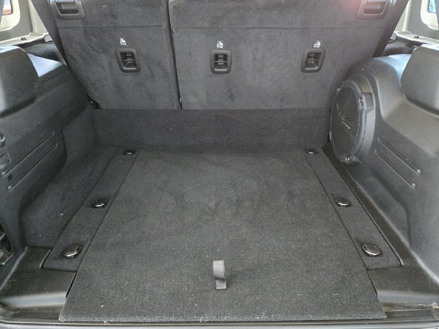 Used 2024 Jeep Wrangler Unlimited AWD/4WD image 33