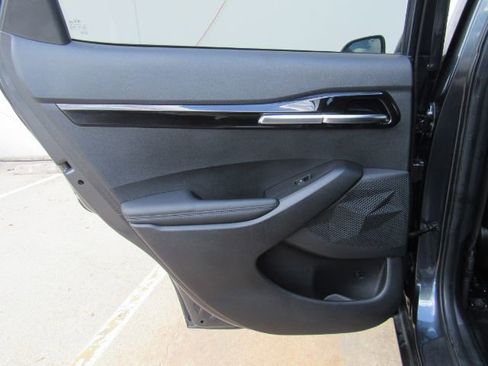 Used 2021 Kia Seltos SX image 16