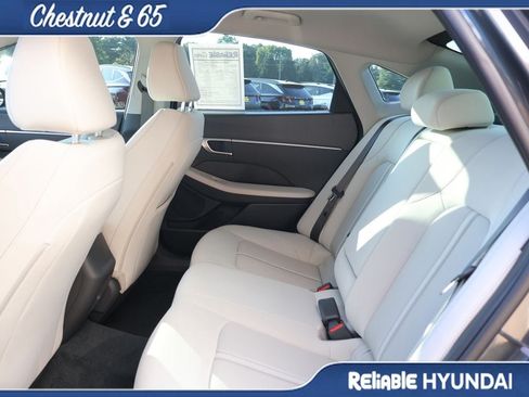 Certified 2023 Hyundai Sonata SEL FWD image 17