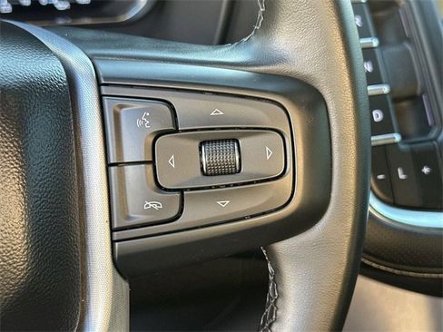 Used 2024 GMC Yukon SLT image 36