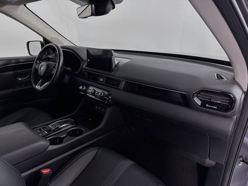Certified 2023 Honda Pilot Touring image 32