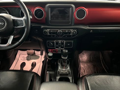 Used 2018 Jeep Wrangler Unlimited Rubicon image 13