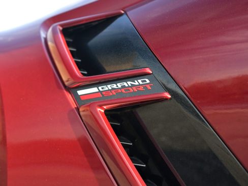 Used 2019 Chevrolet Corvette Grand Sport image 13