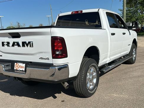 Used 2025 RAM 2500 Big Horn AWD/4WD image 9