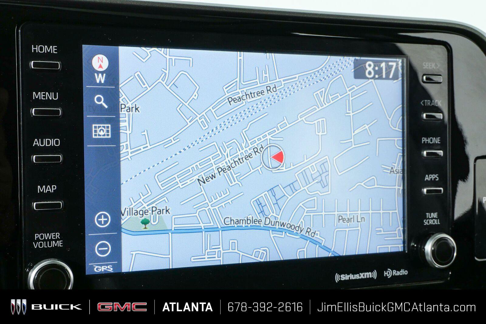 Used 2021 Toyota Highlander XLE FWD image 14