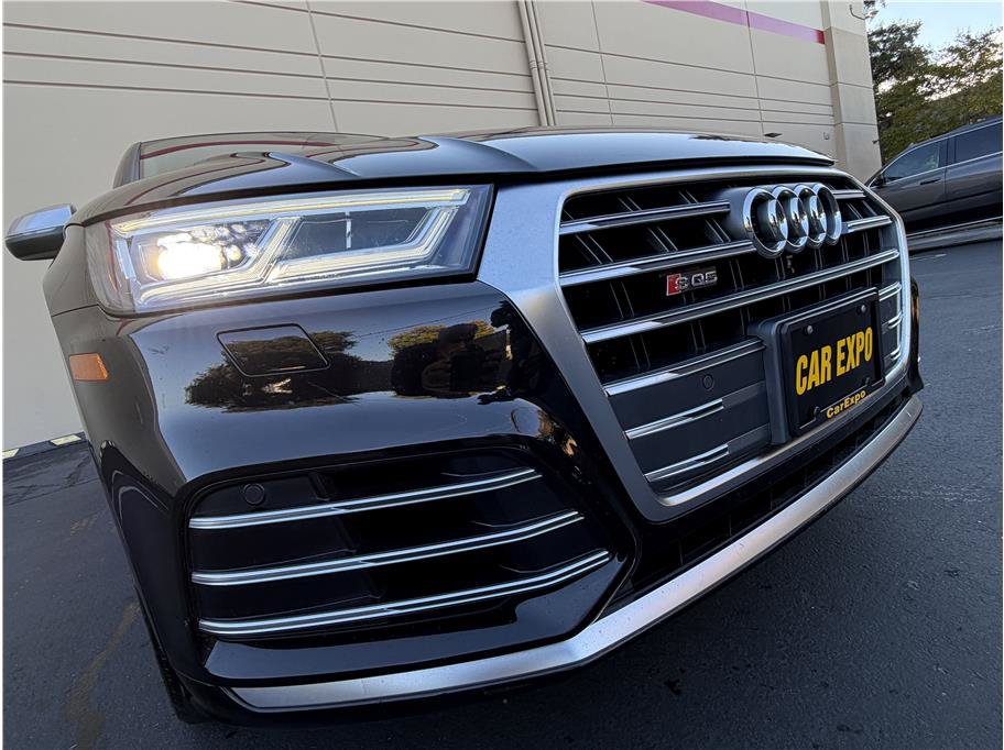 Used 2018 Audi SQ5 Premium Plus w/ S Sport Package AWD/4WD image 22