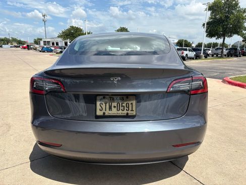 Used 2020 Tesla Model 3 Standard Range Plus RWD image 6