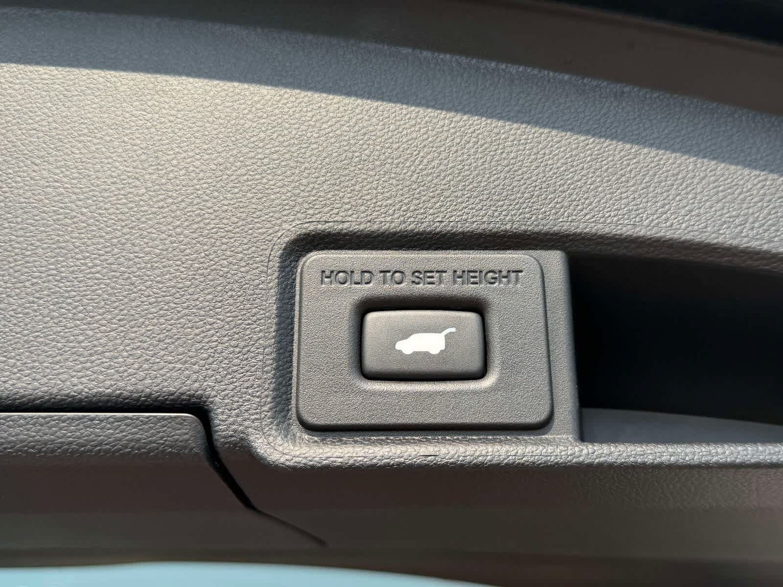 Certified 2025 Acura RDX SH-AWD image 11