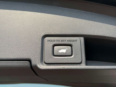 Certified 2025 Acura RDX SH-AWD image 11