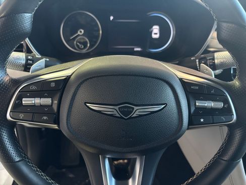 Used 2025 Genesis G70 2.5T image 28